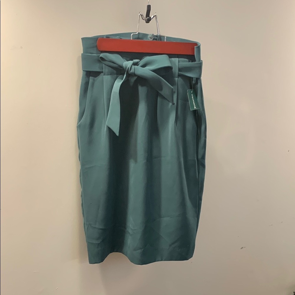 Icōne Teal Elegant Skirt